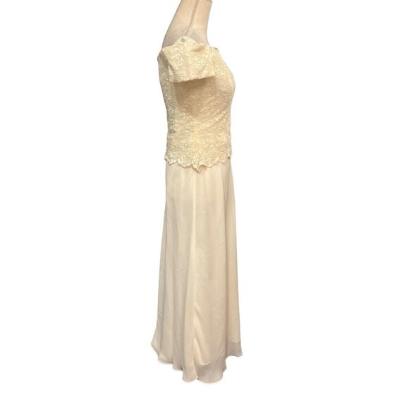Vintage Cachet Gown 8P Ivory Floral Lace Bodice Off Shoulder Chiffon Layered Y2K - Picture 4 of 10